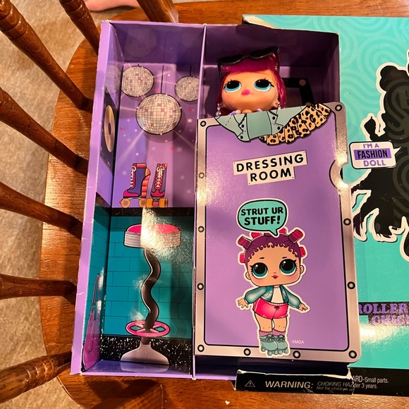 L.O.L. O.M.G doll Roller Chick - Picture 3 of 4